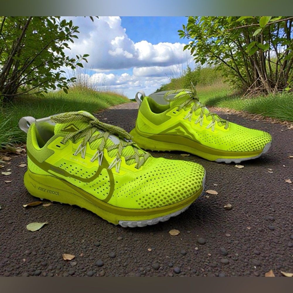 NIKE REACT PEGASUS TRAIL 4 VOLT/BRIGHT CACTUS WOMEN SIZE 9